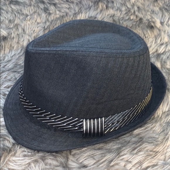 fedora - Picture 2 of 4